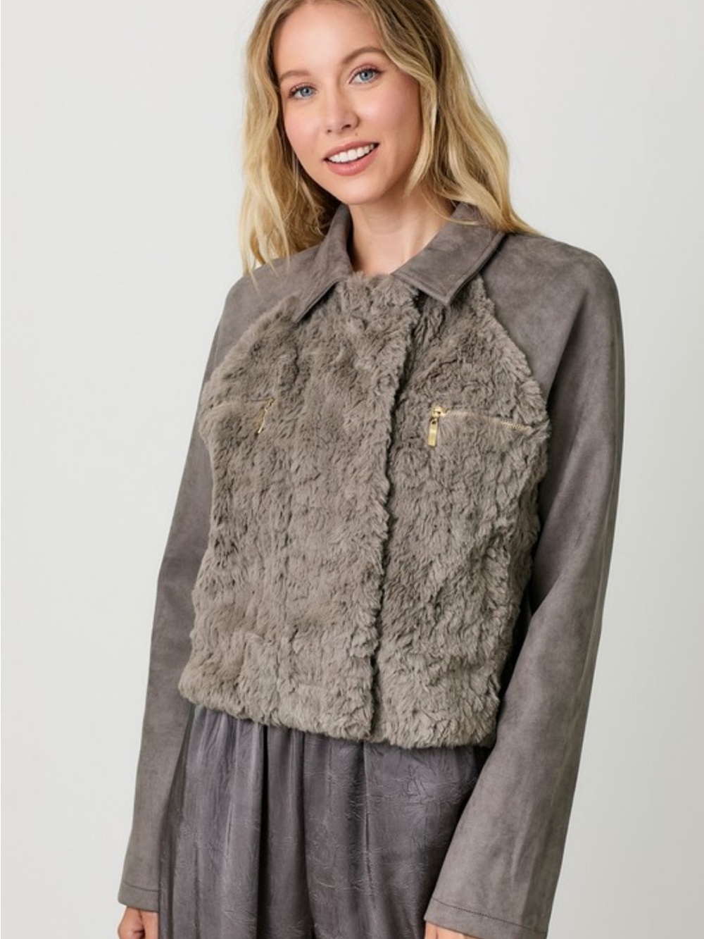 Faux Fur Jacket - Picture 3 of 7